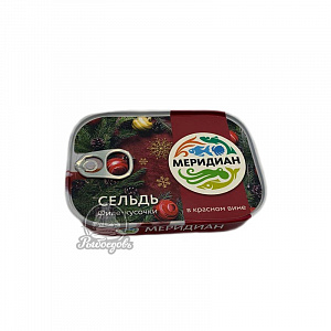 Сельдь филе-кусочки Меридиан в красном вине 115г Сельдь филе-кусочки Меридиан в красном вине 115г